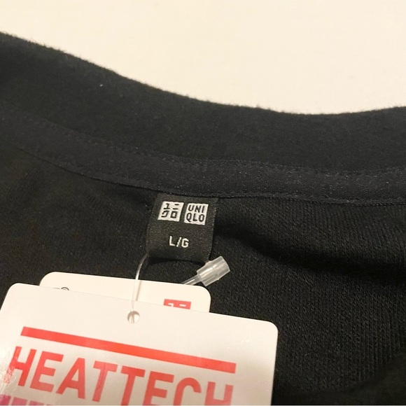 Uniqlo Heattech Stretch Fleece Crewneck Black Top Womens Large - Picture 5 of 16